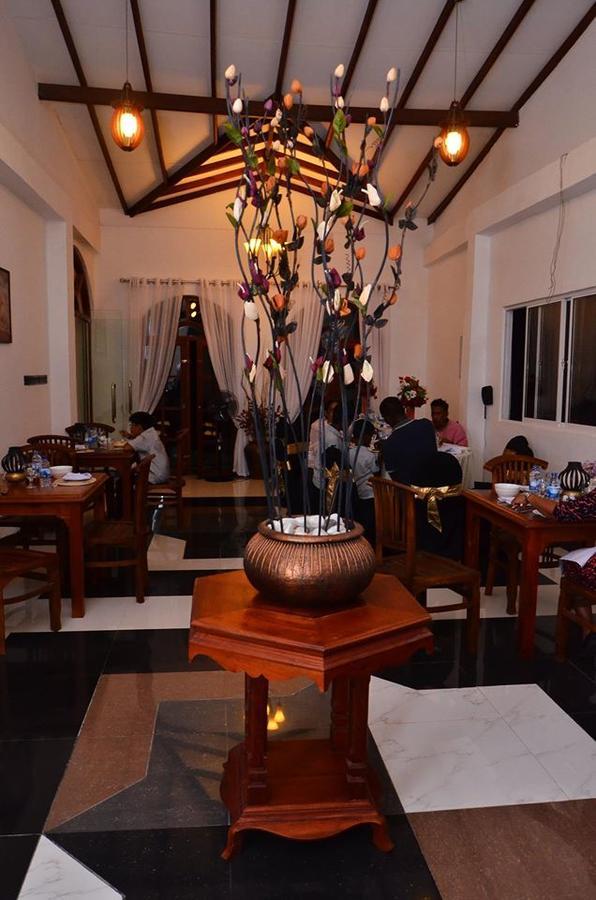 Richmond House Colombo Hotel Nugegoda Exterior photo