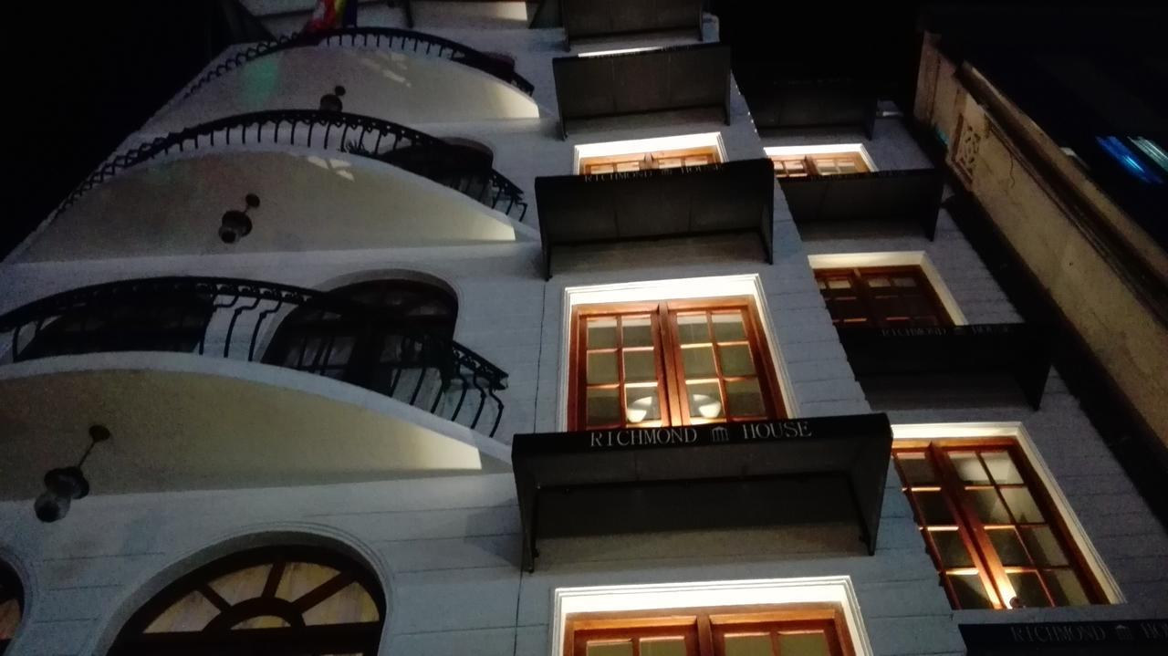 Richmond House Colombo Hotel Nugegoda Exterior photo